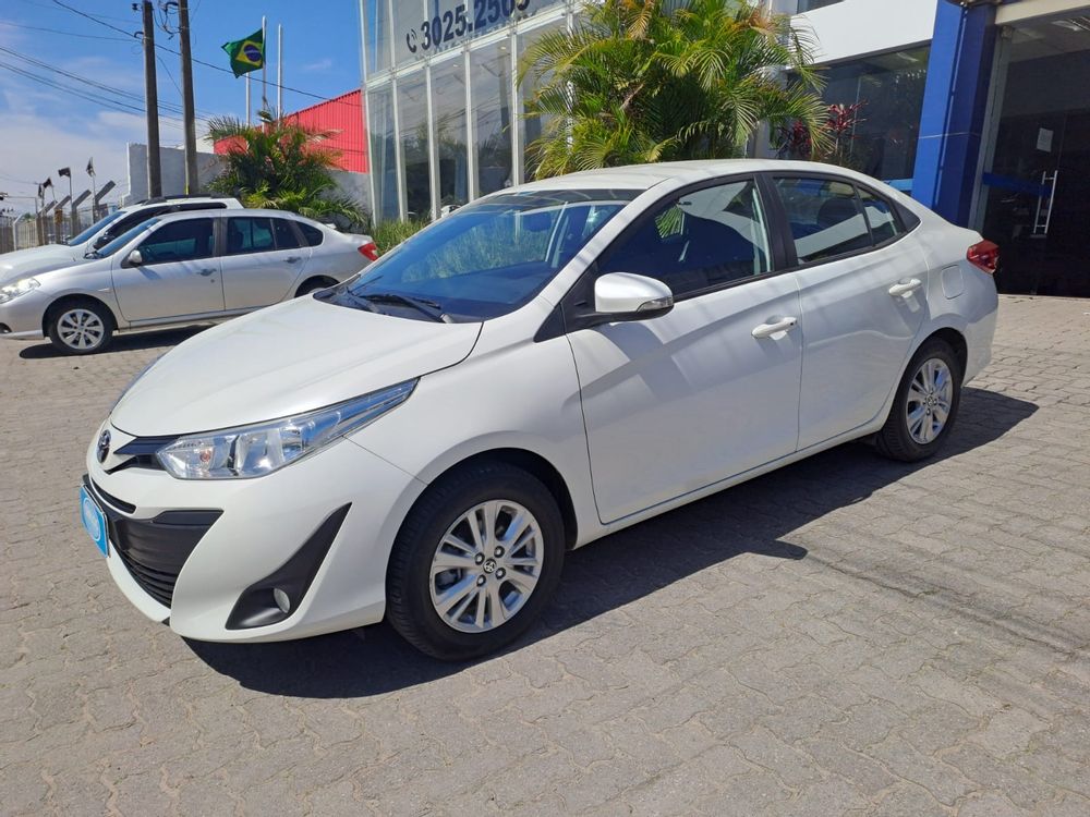 Toyota YARIS XL Plus T Sed 1 5 Flex 16V Aut Flex 4 portas câmbio