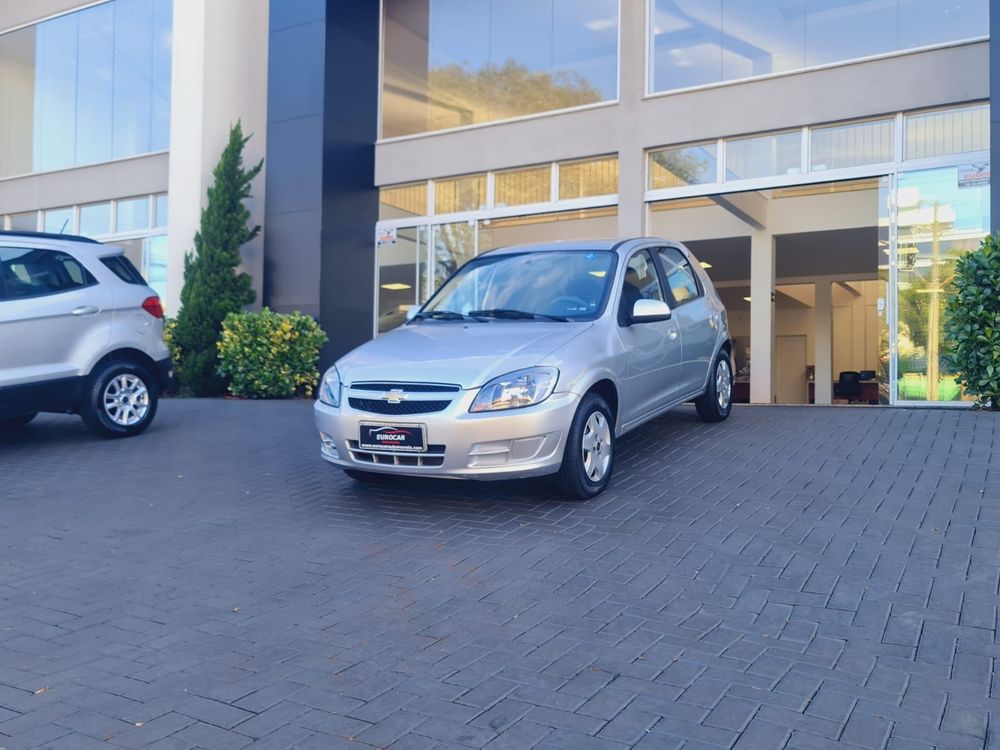 Chevrolet Celta Spirit LT 1 0 MPFI 8V FlexP 5p Flex 4 portas câmbio