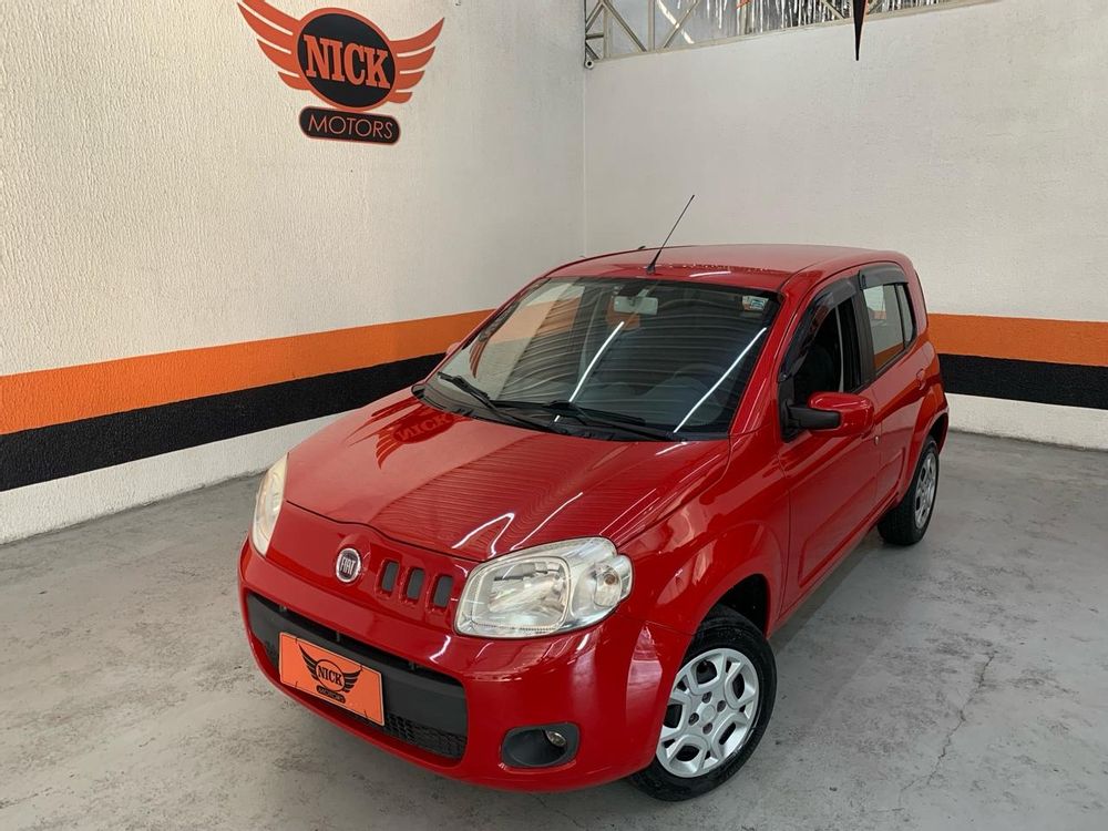 Fiat UNO VIVACE RUA 1 0 EVO Fire Flex 8V 5p Flex 4 portas câmbio