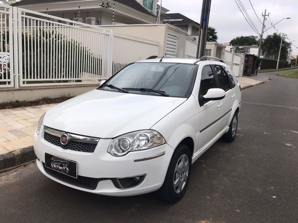 Fiat Palio Week ATTRACTIVE 1 4 Fire Flex 8V Flex 4 portas câmbio