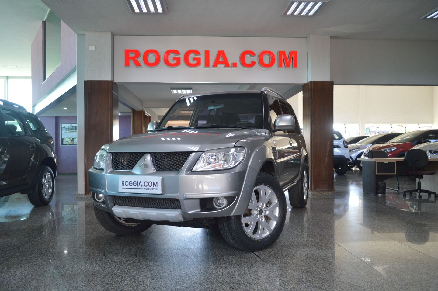 Mitsubishi Pajero TR4 2 0 Flex 16V 4X2 Aut Flex 4 portas câmbio