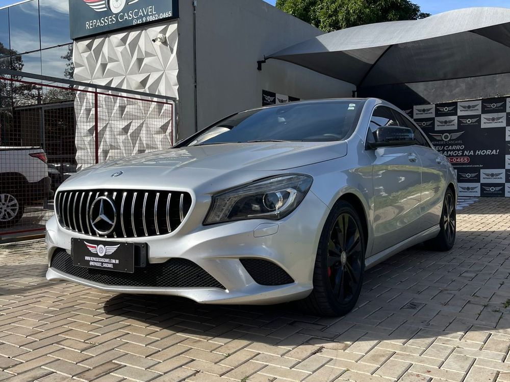Mercedes-Benz Mercedes 2014 à venda