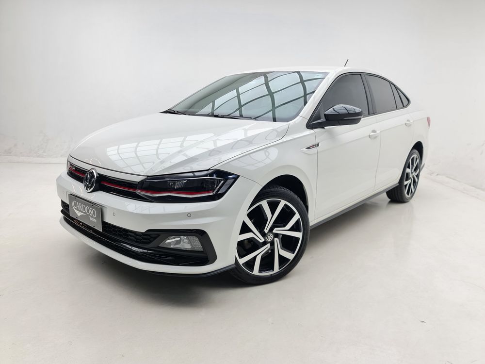 Volkswagen Virtus GTS : CARROS COM CAMANZI