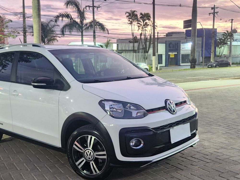 Volkswagen Up! 2022 à venda