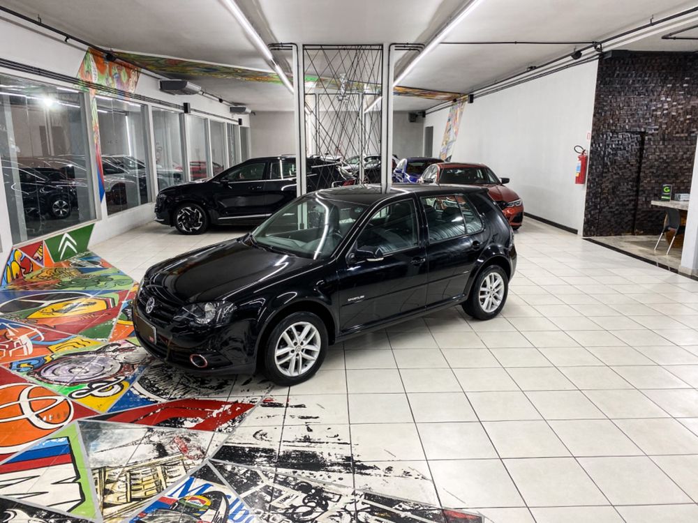 Volkswagen Golf 2021 à venda