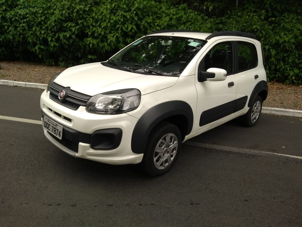 Fiat uno way 1 0 flex 6v 5p flex 4 portas c mbio manual em joinville