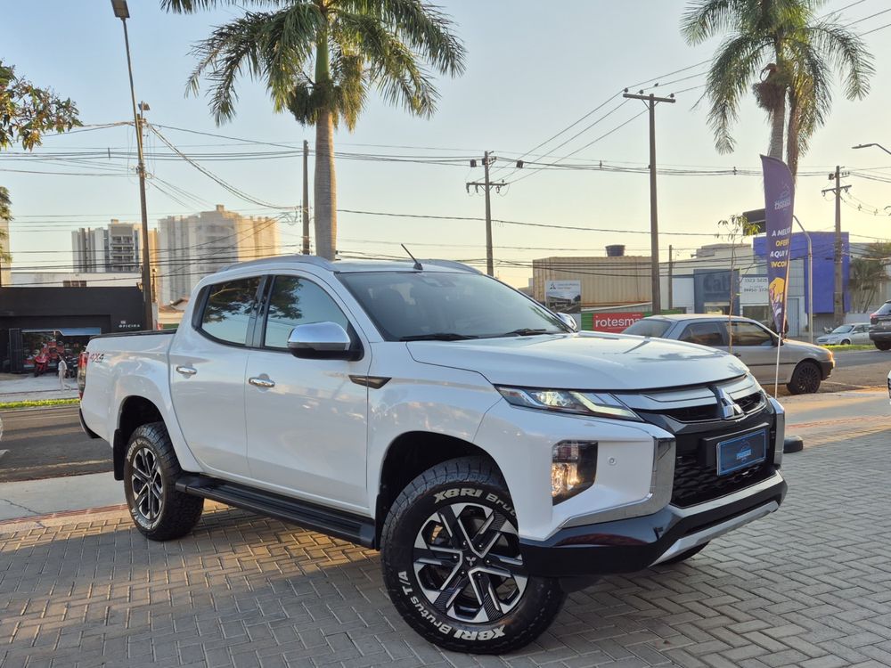 Mitsubishi L200 Triton 2021 à venda