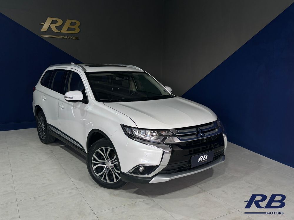 Mitsubishi Outlander 2024 à venda