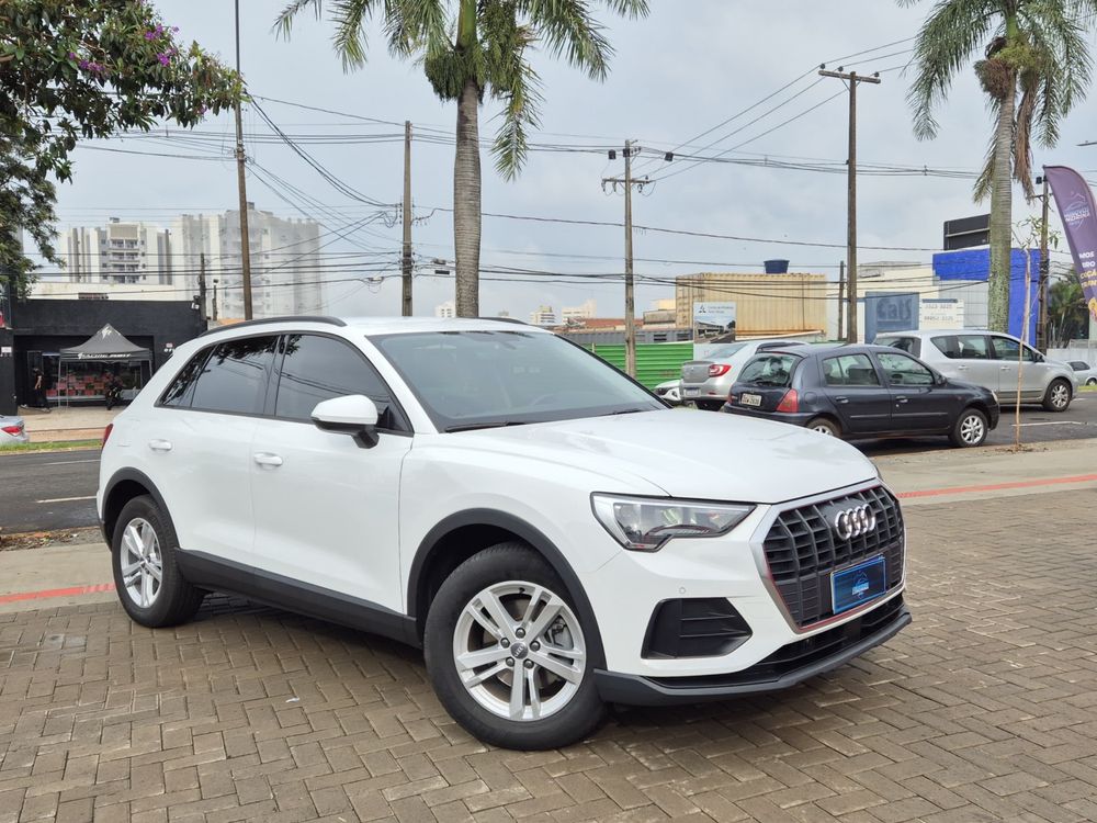 Audi Q3 2022 à venda