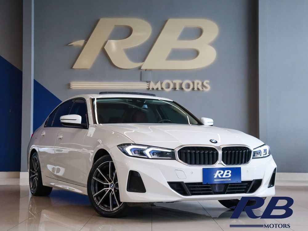BMW 320i 2023 à venda