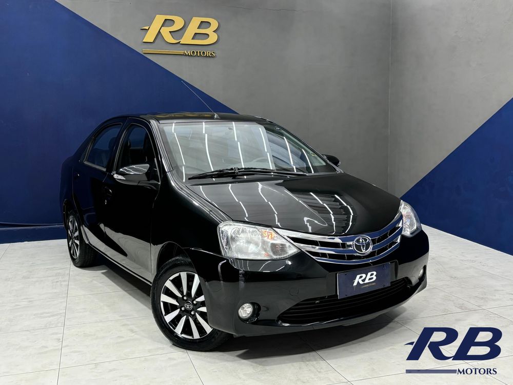 Toyota Etios 2022 à venda