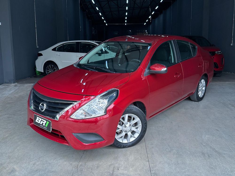 Nissan Versa 2023 à venda