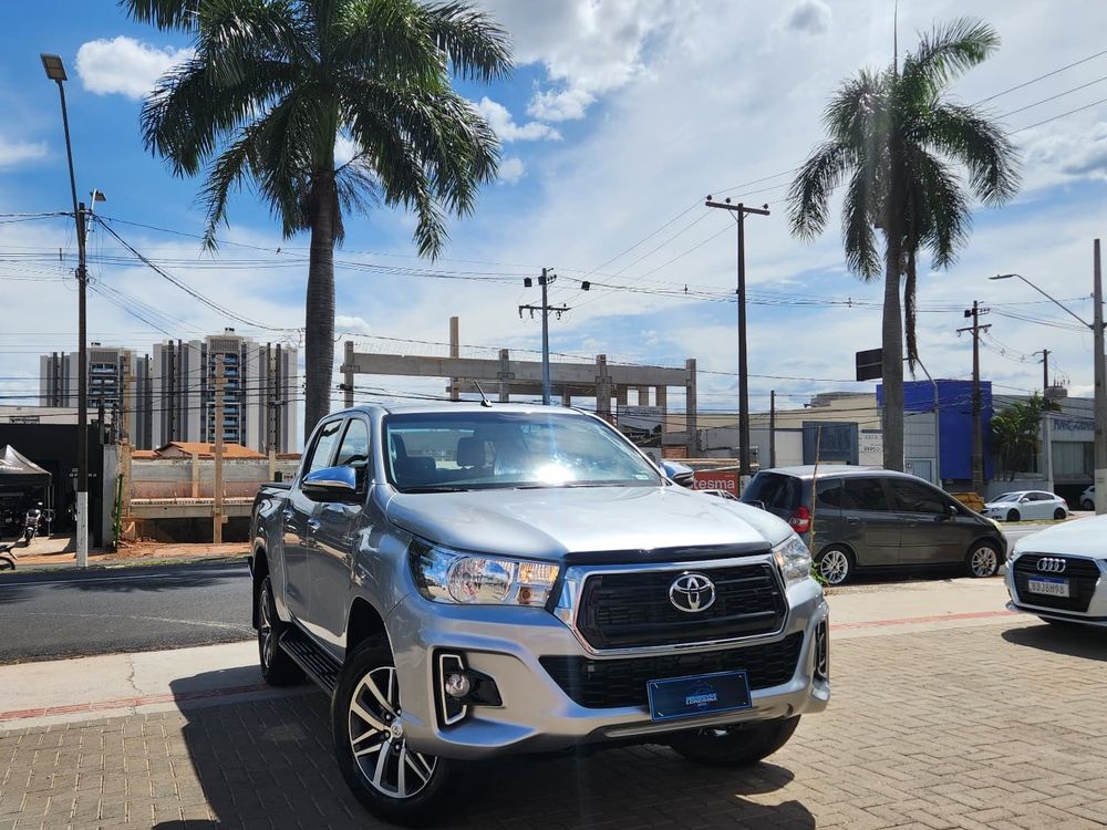 Toyota Hilux 2024 à venda
