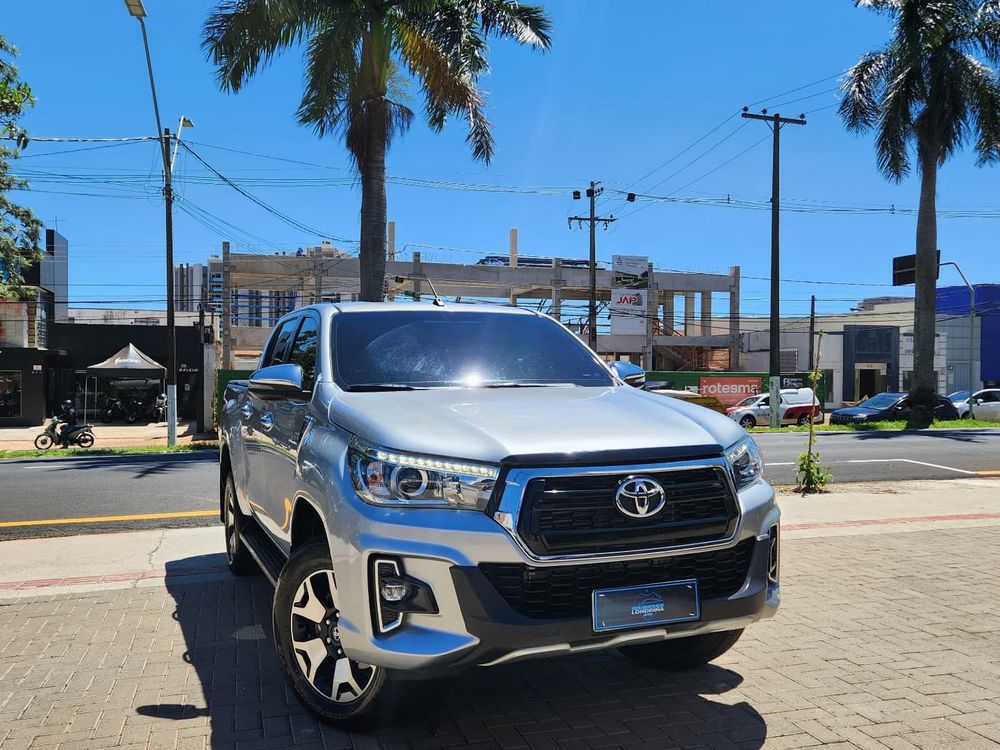 Toyota Hilux 2024 à venda