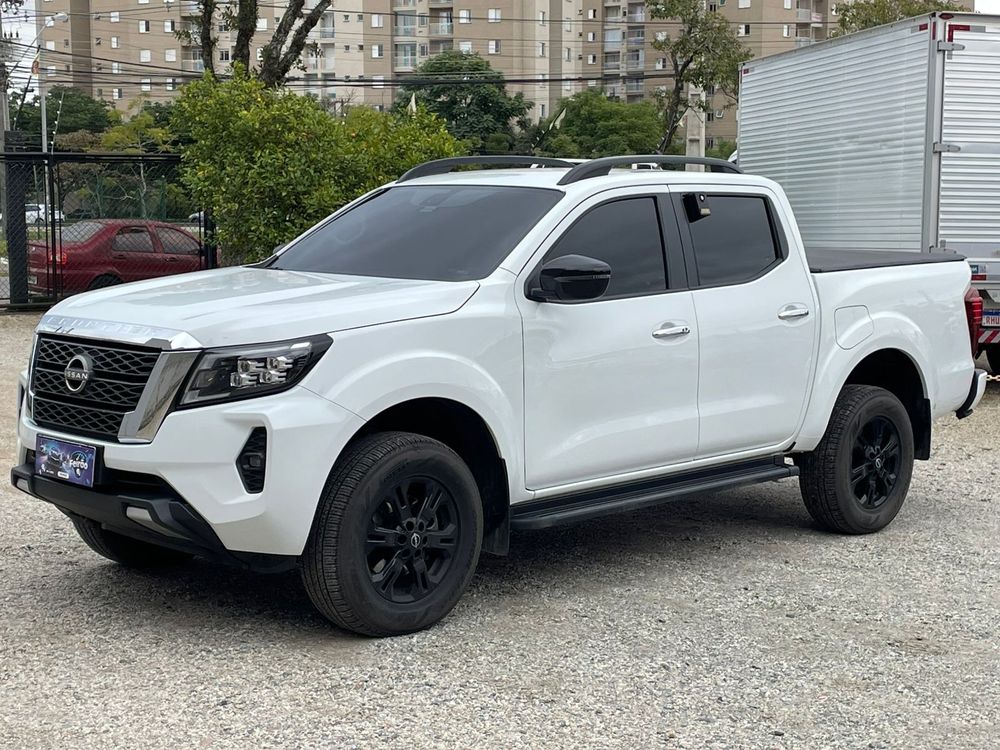 Nissan Frontier XE CD 4x4 2.3 Bi-TB Diesel Aut. Diesel 4 portas, câmbio ...