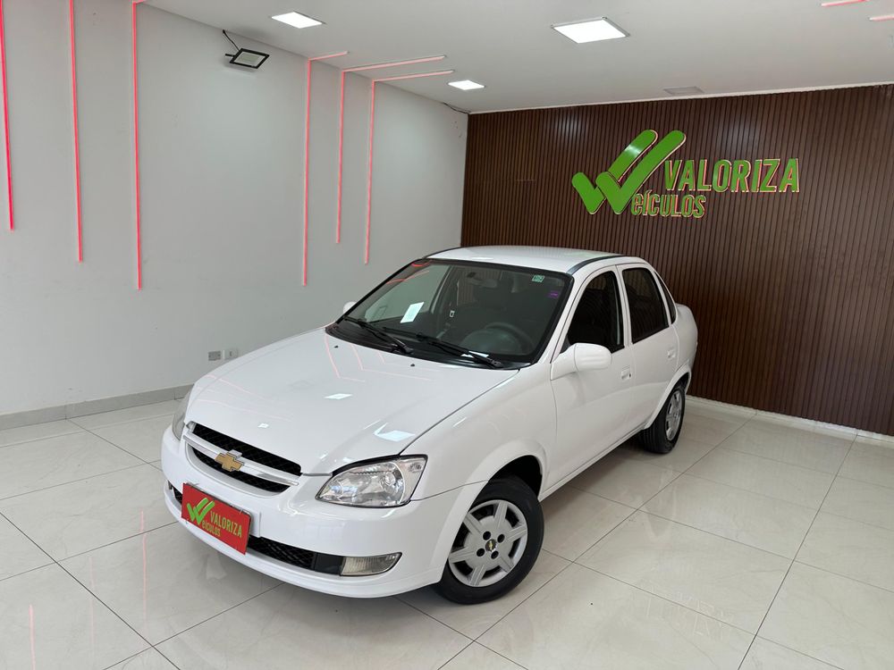 Chevrolet Classic 2012
