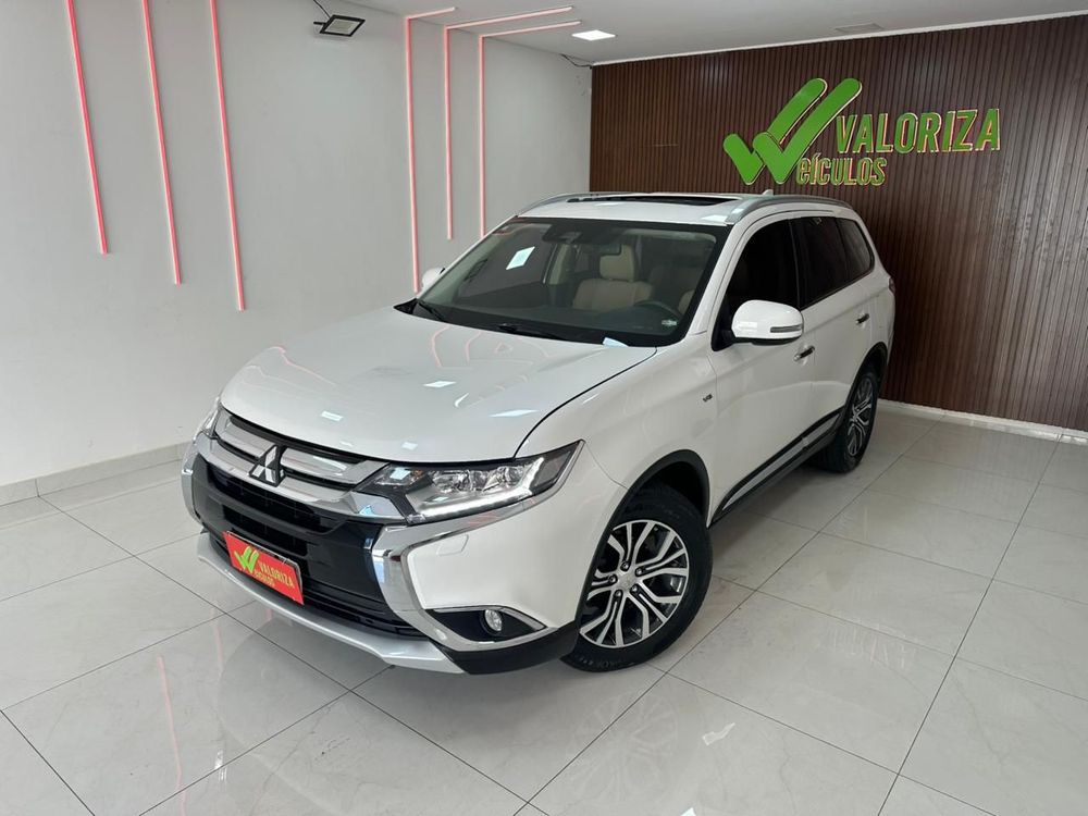 Mitsubishi Outlander 2023 à venda