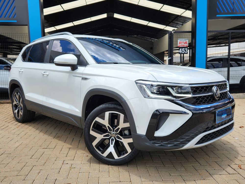 Volkswagen Taos 2023 à venda