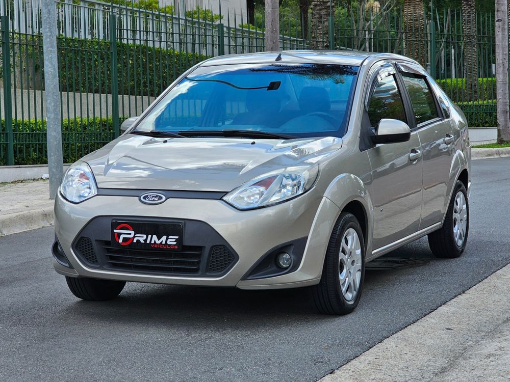 Ford Fiesta Sedan 2010 à venda