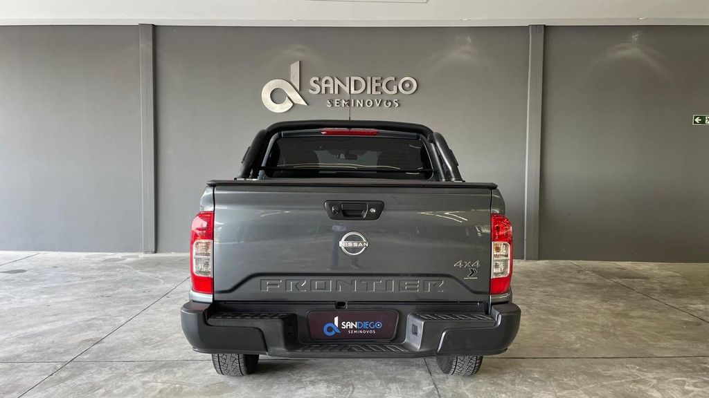 Nissan Frontier 2025