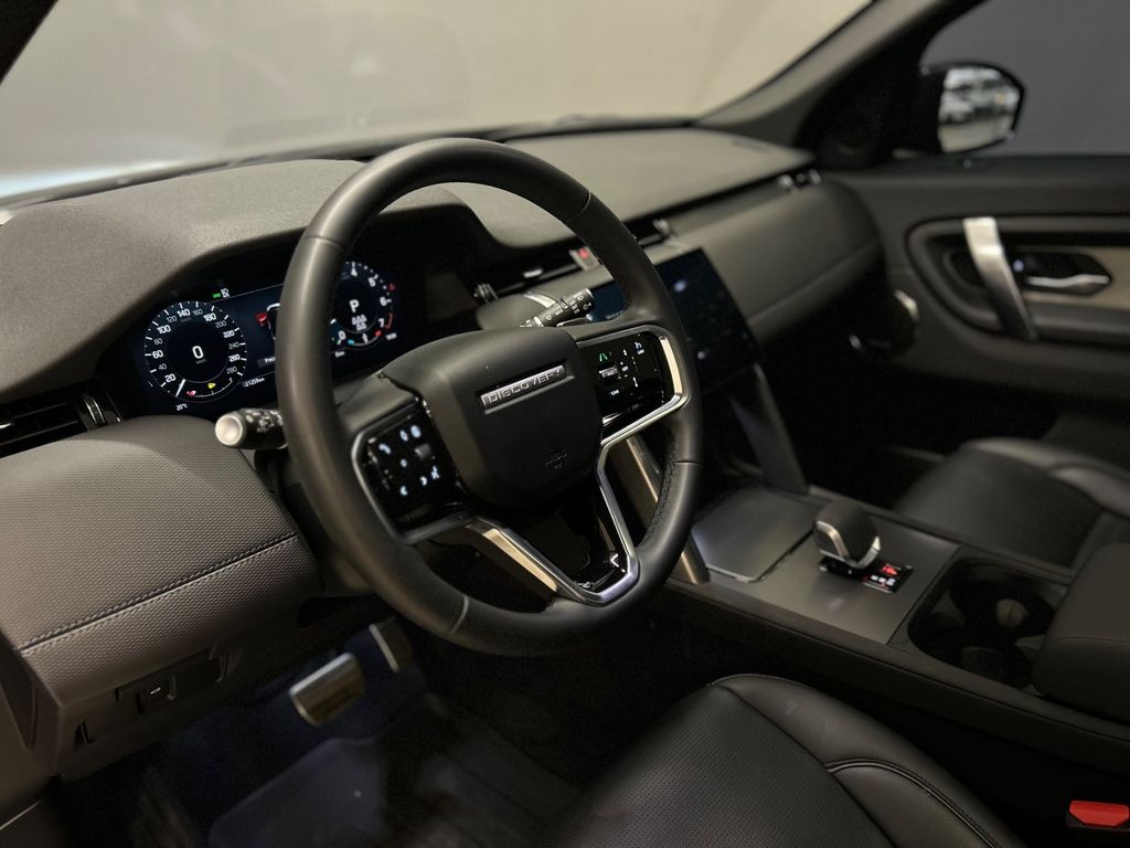 Land Rover Discovery 2025
