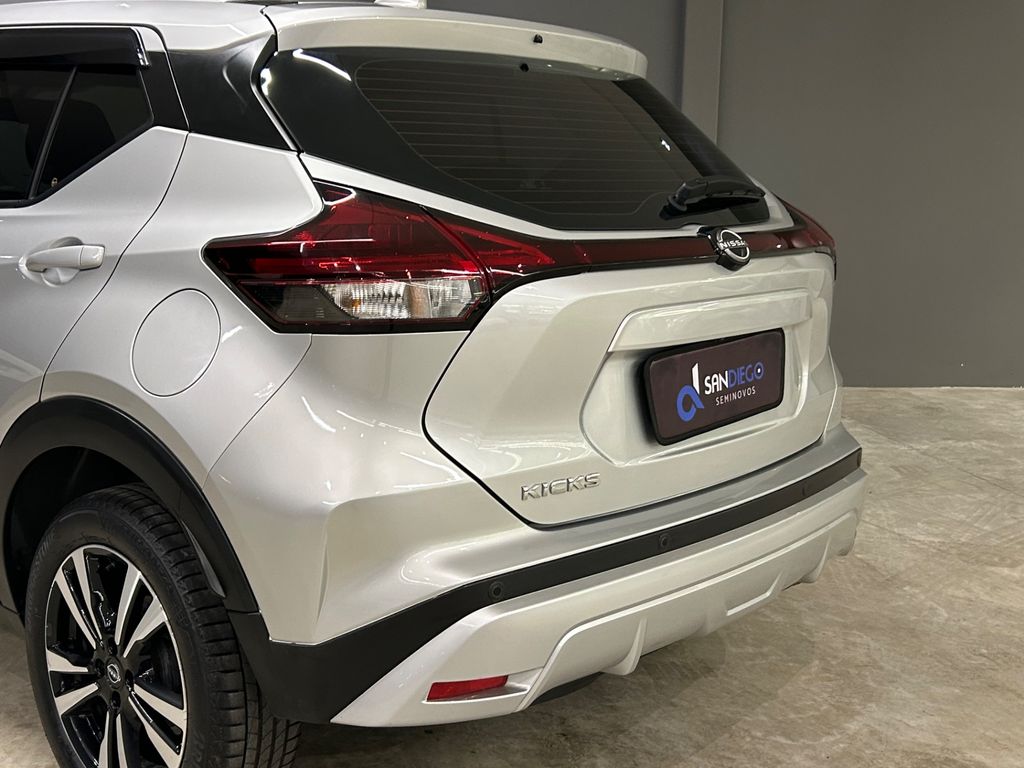 Nissan KICKS 2024