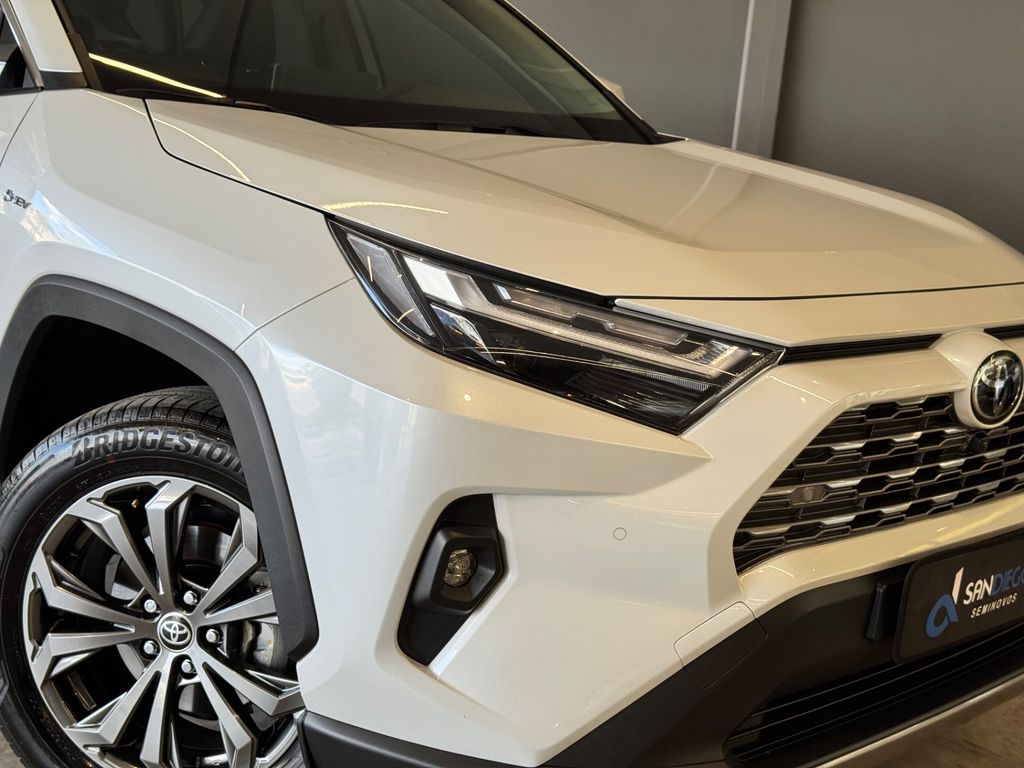 Toyota RAV4 2025