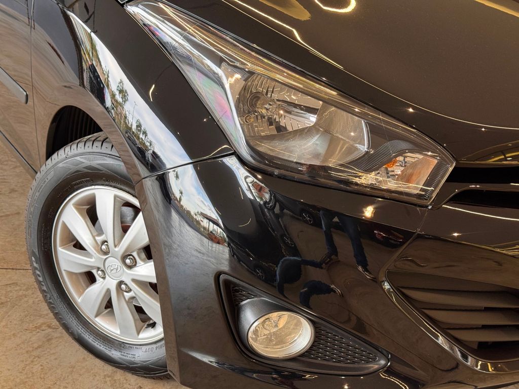 Hyundai HB20S 2014