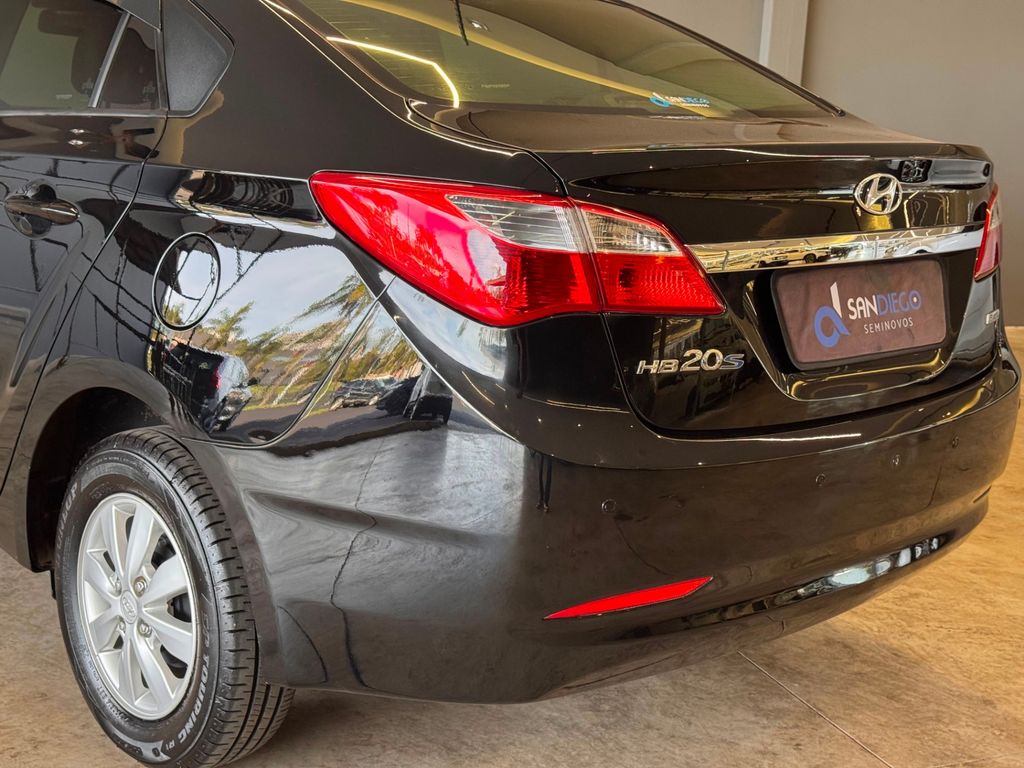 Hyundai HB20S 2014