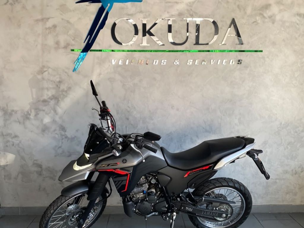 YAMAHA XTZ 250 LANDER 2025
