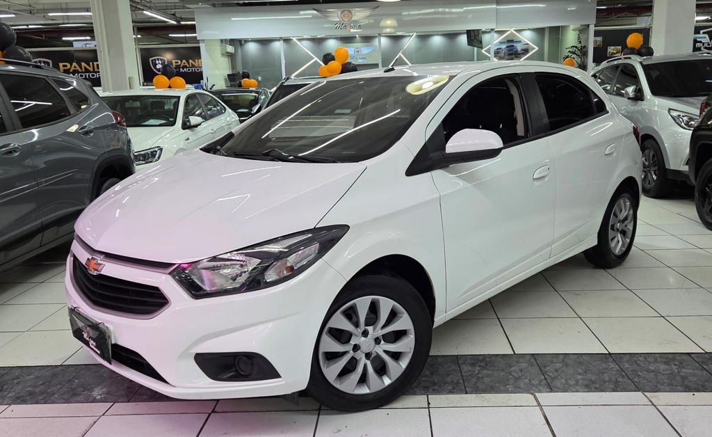 foto do veículo Chevrolet Onix  Chevrolet ONIX HATCH LT 1.4 8V FlexPower 5p Mec.