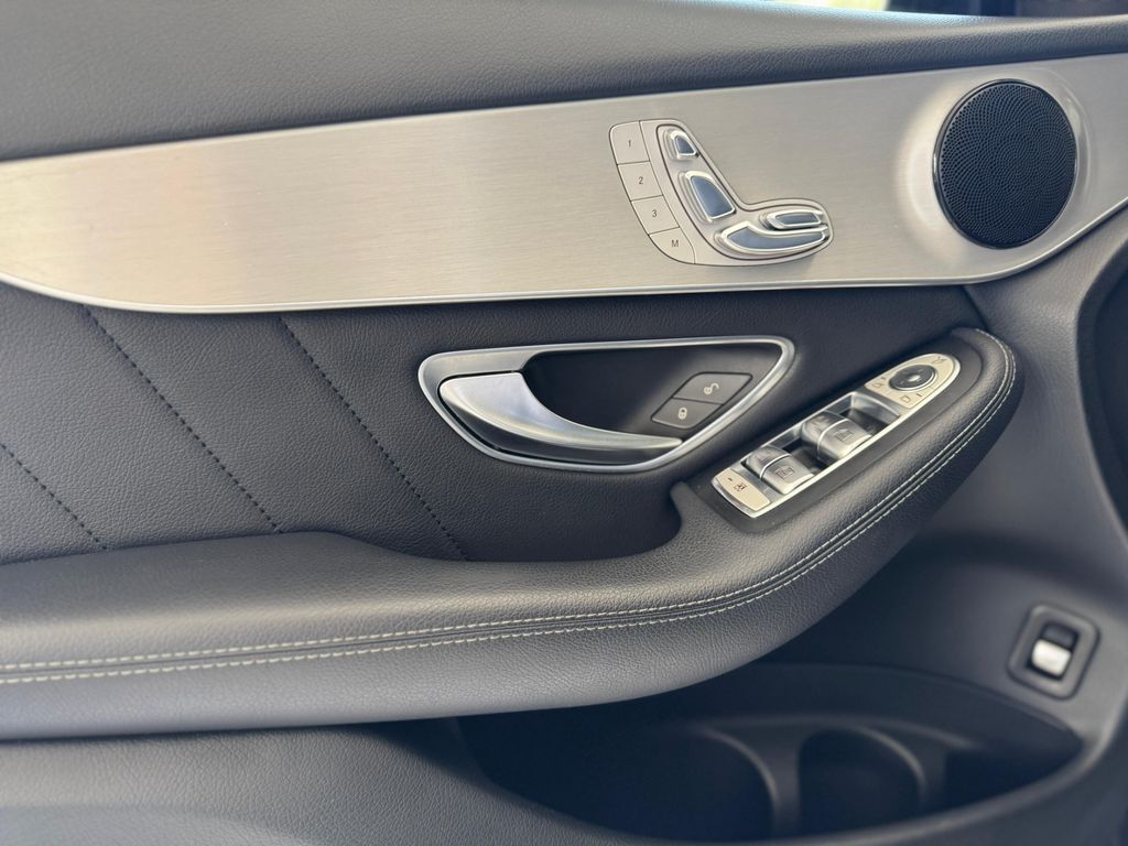 Mercedes GLC