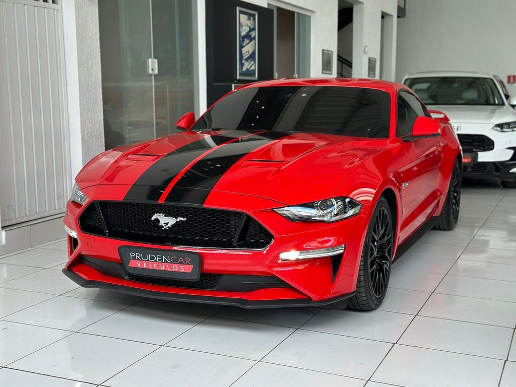 FORD MUSTANG