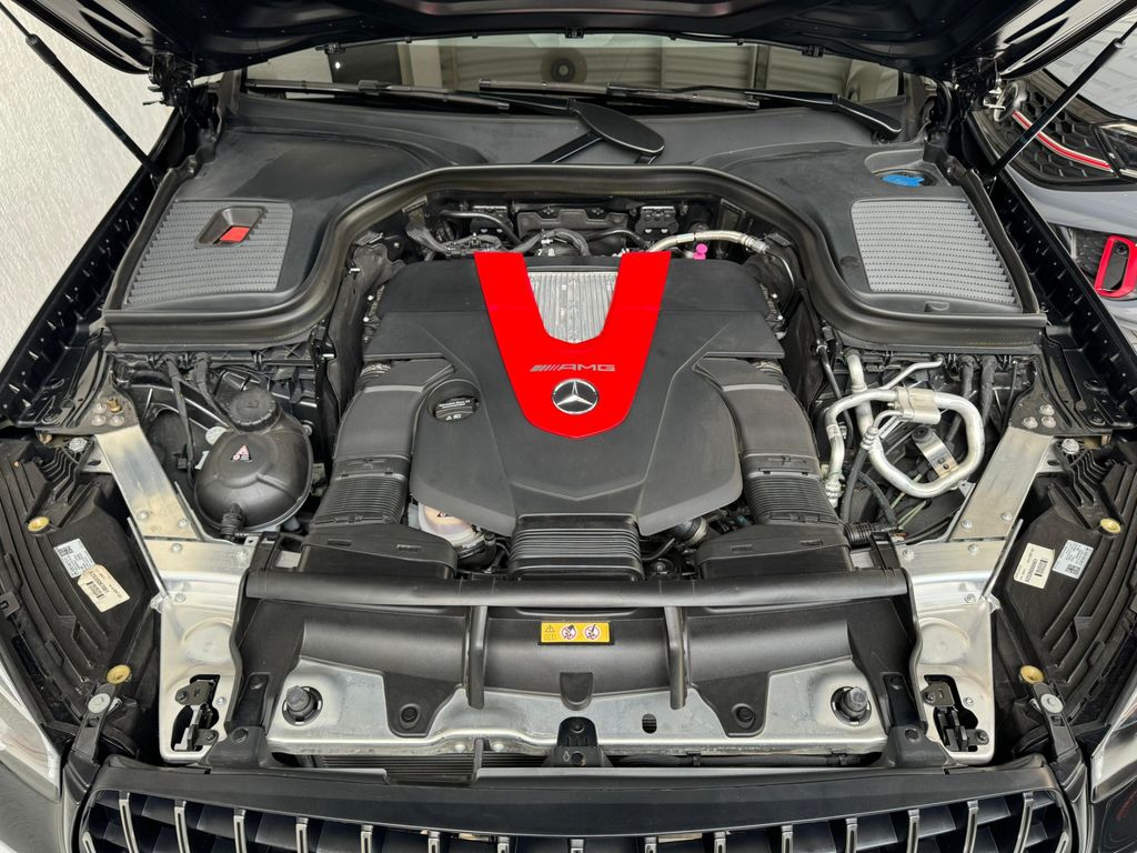 Mercedes GLC-43