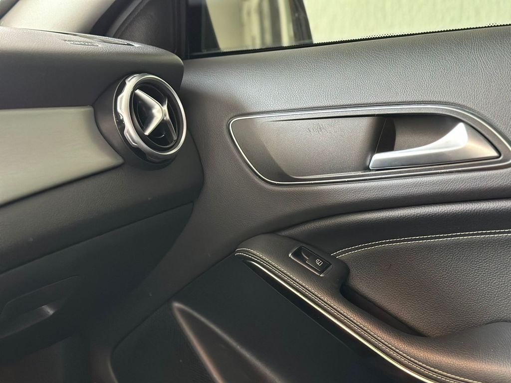 Mercedes GLA