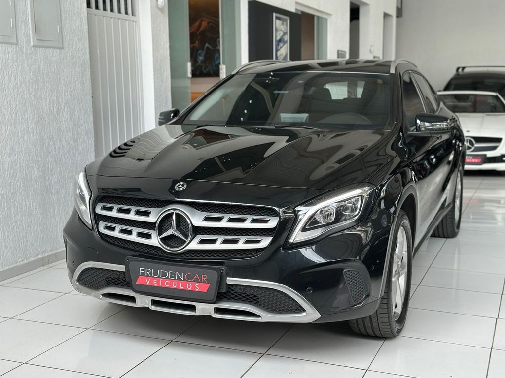 Mercedes GLA