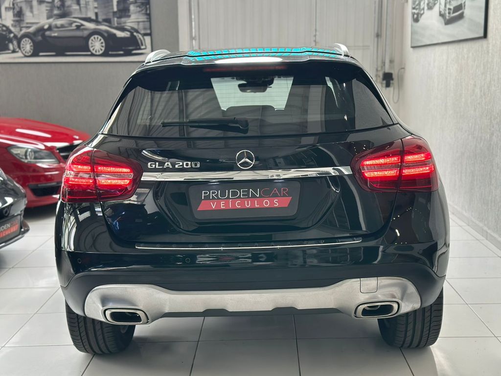 Mercedes GLA