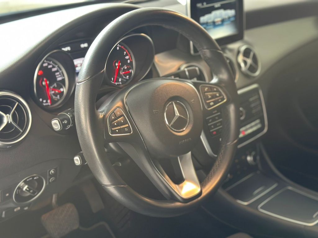 Mercedes GLA