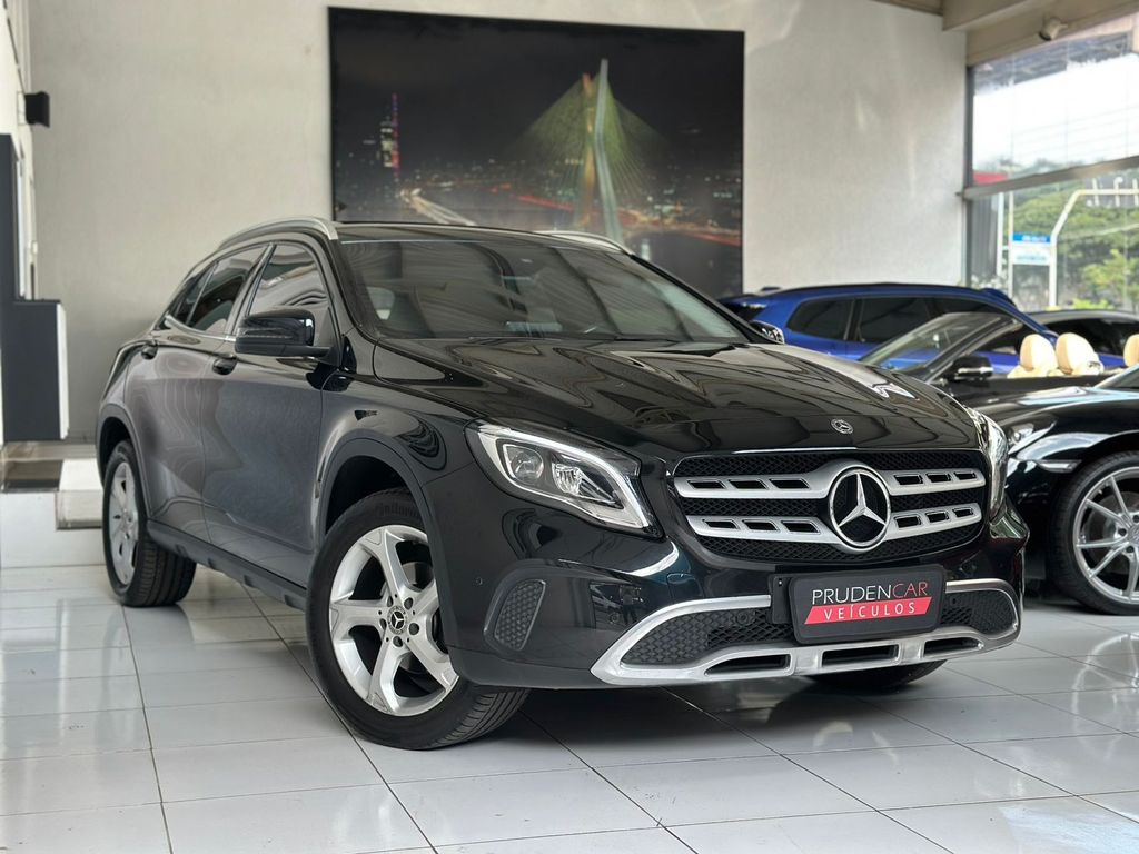 Mercedes GLA