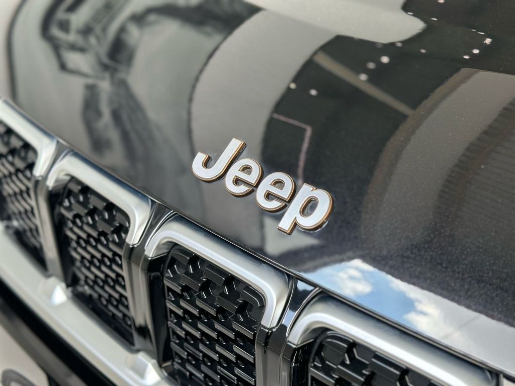 JEEP COMMANDER