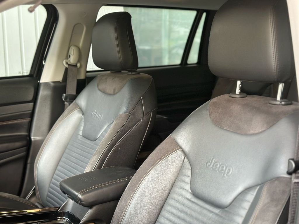 JEEP COMMANDER