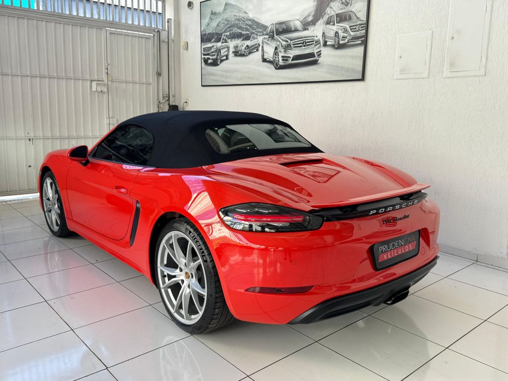 PORSCHE 718