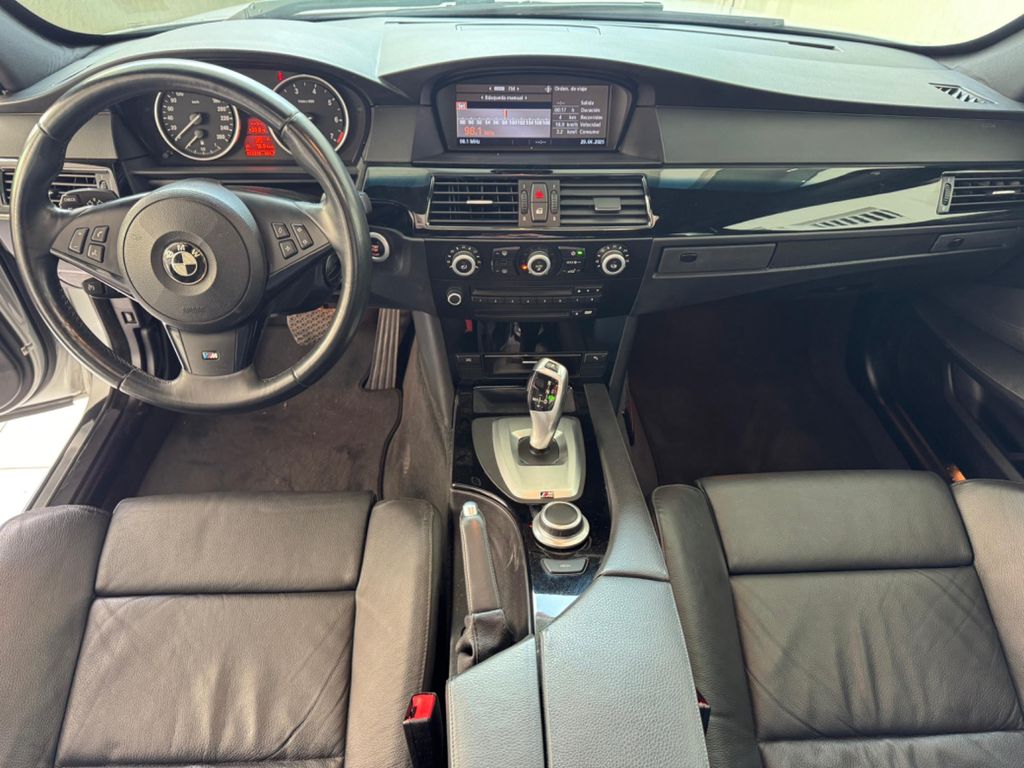 BMW 550iA