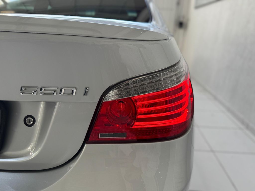 BMW 550iA