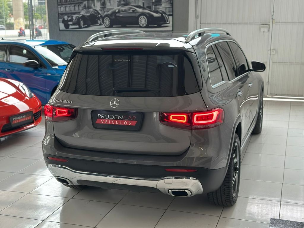 Mercedes GLB