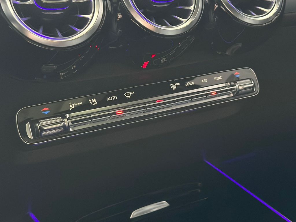 Mercedes GLB