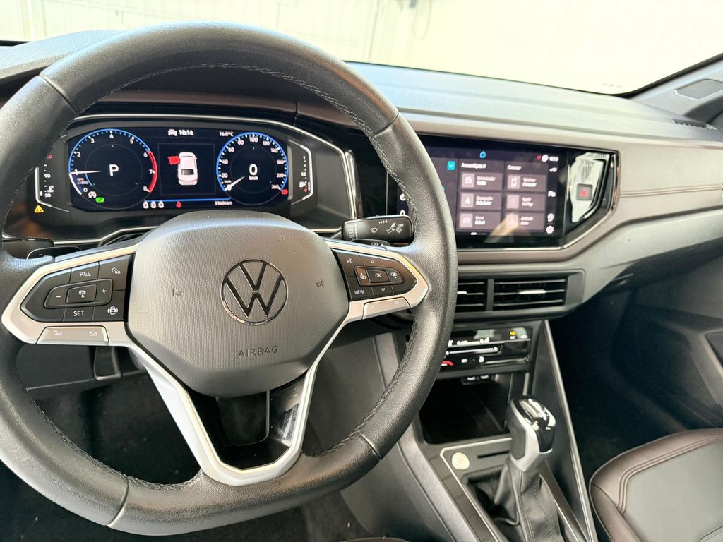 VOLKSWAGEN VIRTUS