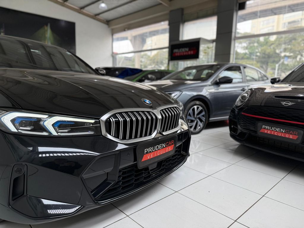 BMW 320iA