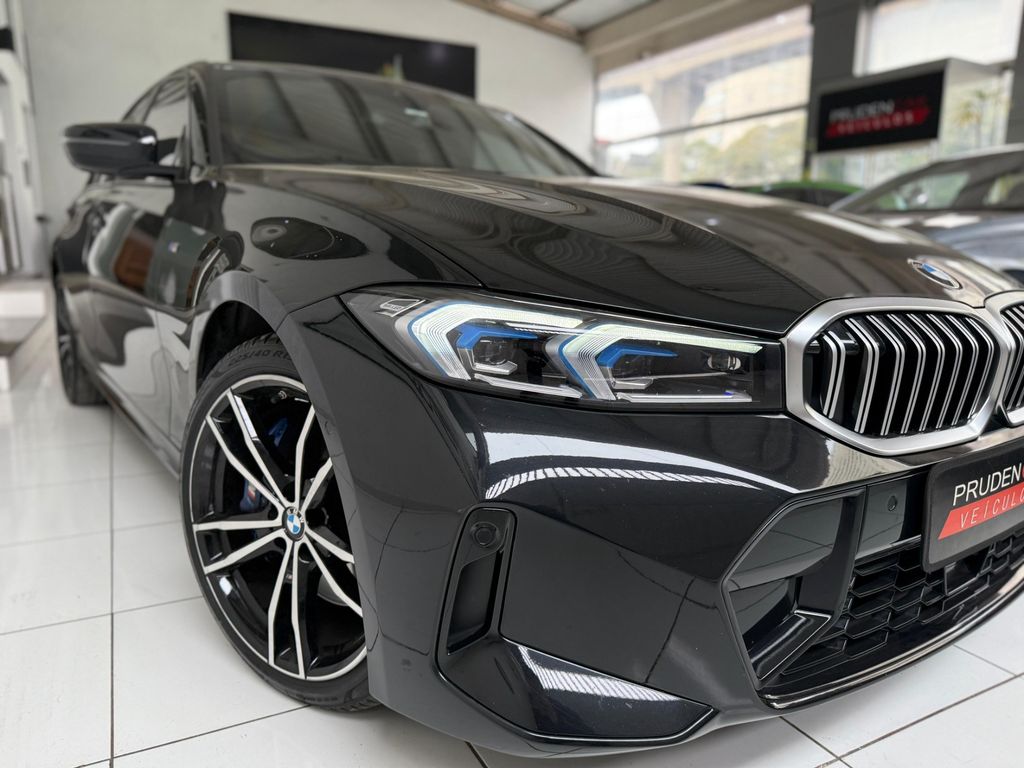 BMW 320iA