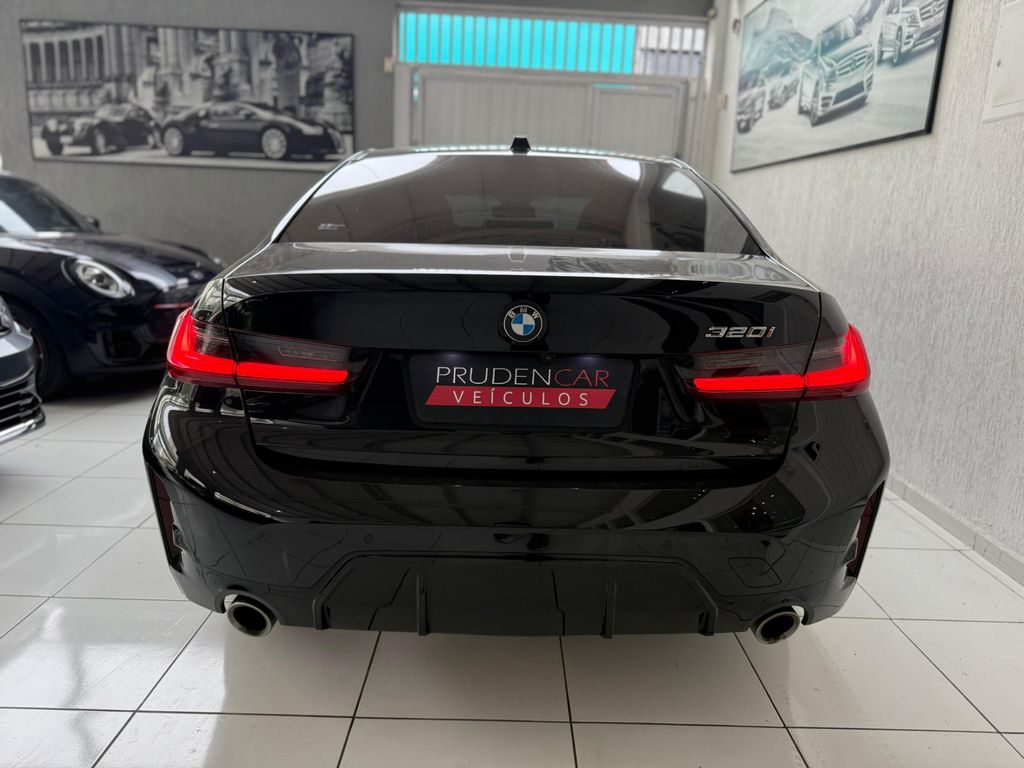 BMW 320iA